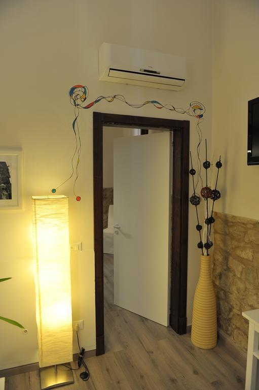 B&B Al Teatro Comiso Exterior foto